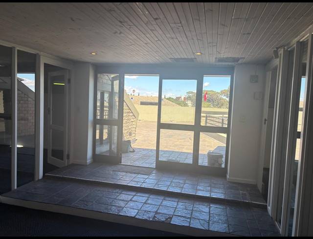 189M² OFFICE TO LET IN TYGER VALLEY